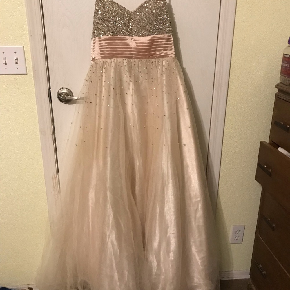 Crystal size 9/10 prom dress